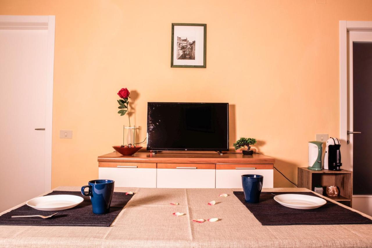 Netflix - Centro Storico Urbino Apartment Exterior photo